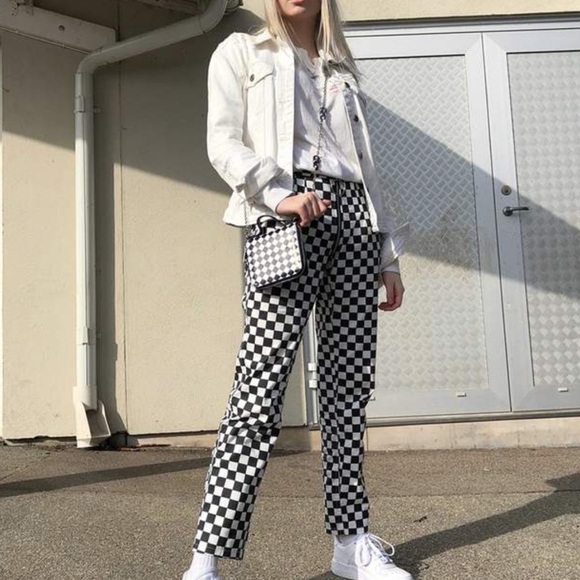 HOT AF CHECK PANTS - Picture 4 of 4